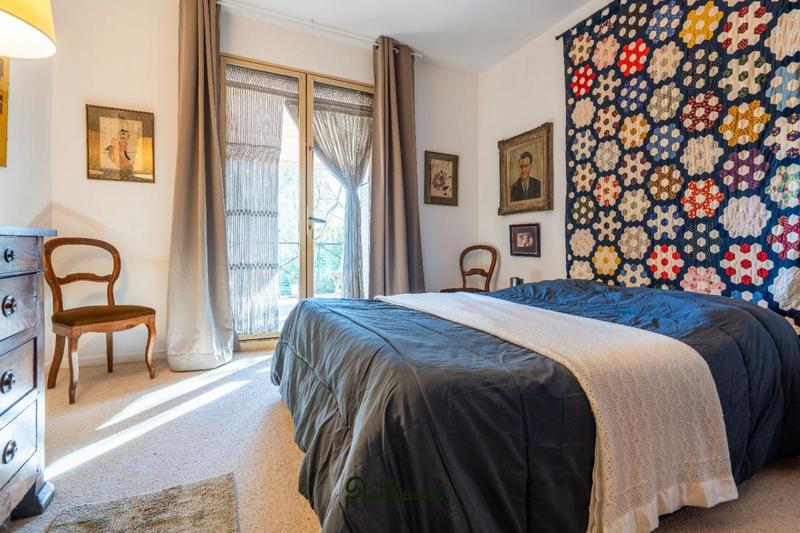 Maison de ville - 246 m² - 7 pièces