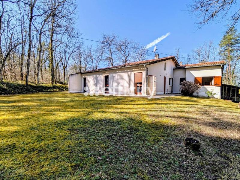 Maison - 140 m² - 7 pièces