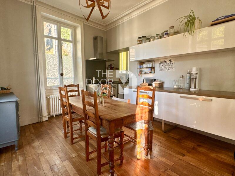 Maison bourgeoise - 144 m² - 9 pièces