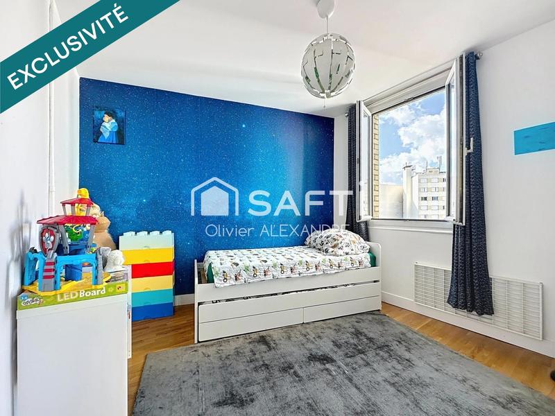 Appartement - 100 m² - 5 pièces