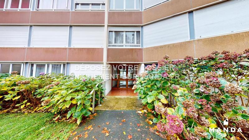 Chambre - 10 m² - 4 pièces