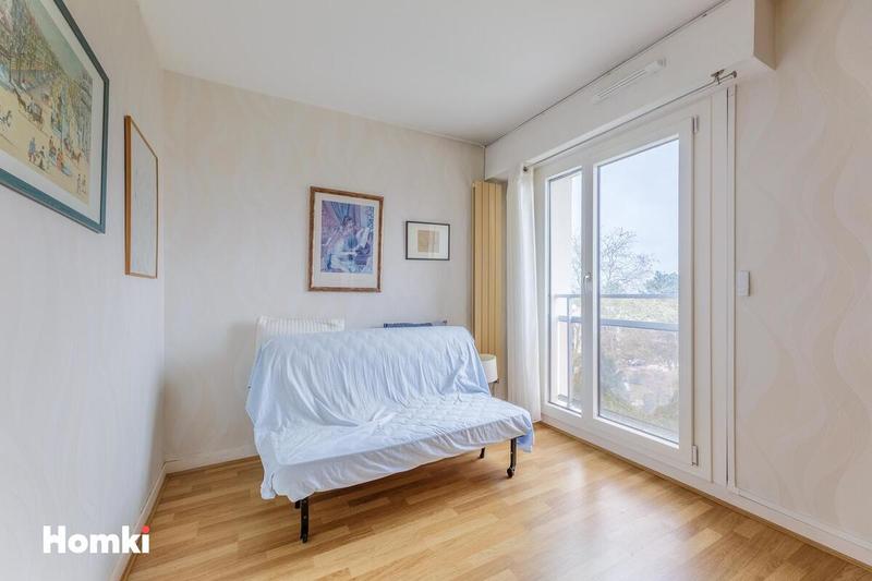 Appartement - 100 m² - 5 pièces