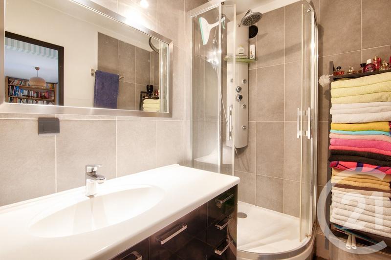 Appartement - 105 m² - 5 pièces