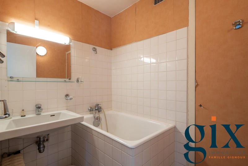 Maison - 286 m² - 8 pièces