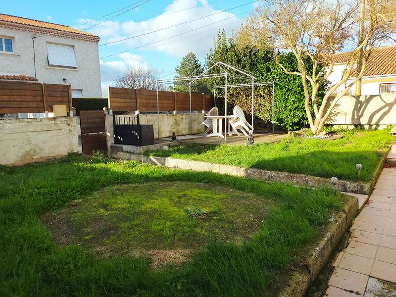 Maison - 239 m² - 8 pièces