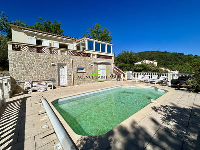 Maison - 102 m² - 4 pièces