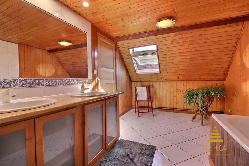 Maison ancienne - 138 m² - 6 pièces