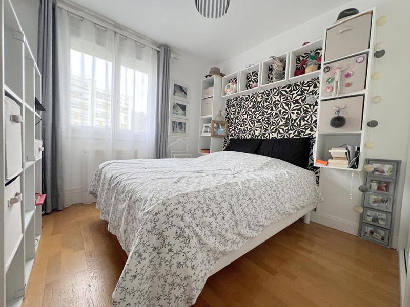 Appartement - 100 m² - 5 pièces