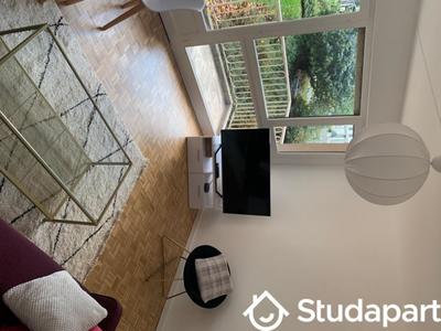 Chambre - 9 m² - 1 pièce