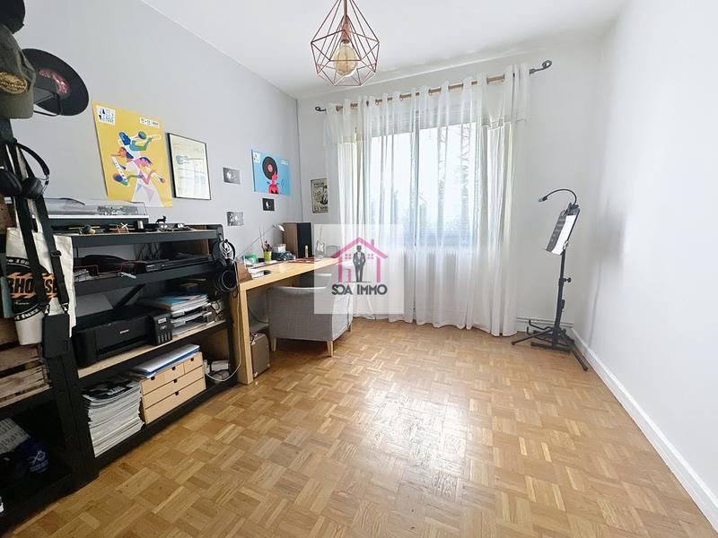 Appartement - 96 m² - 5 pièces