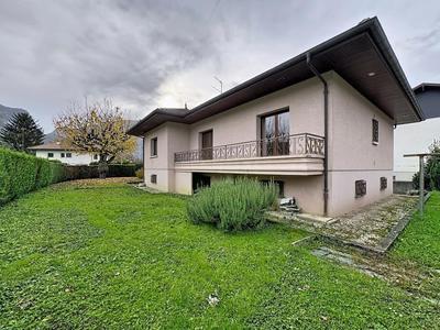 Maison - 104 m² - 4 pièces