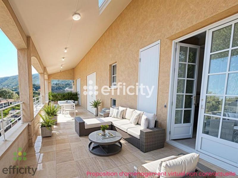 Maison - 180 m² - 7 pièces