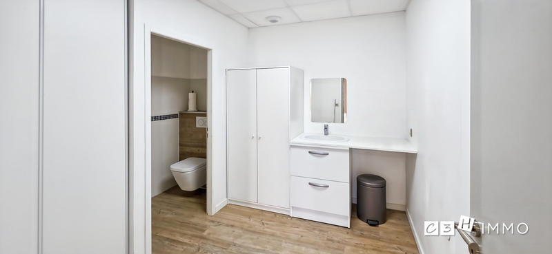 Appartement - 233 m² - 6 pièces