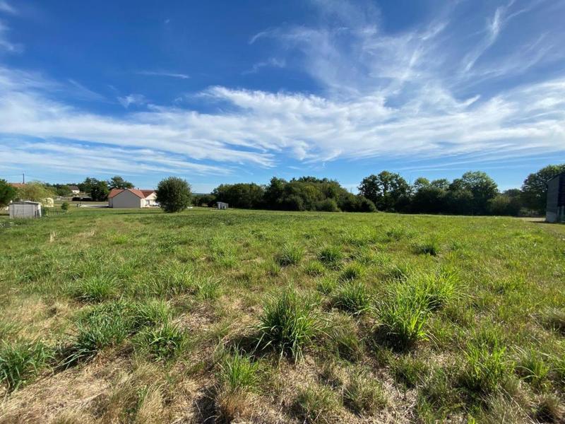 Terrain constructible - 1 799 m²