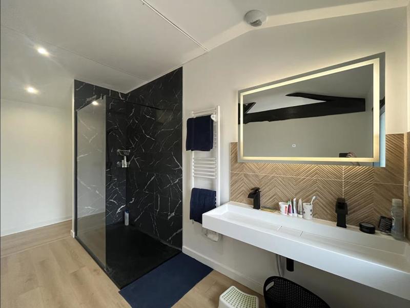 Maison - 162 m² - 4 pièces