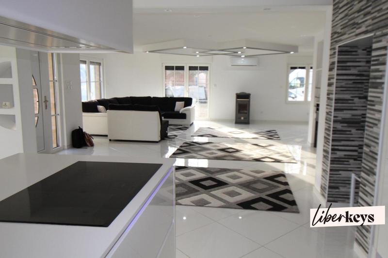 Maison - 158 m² - 5 pièces