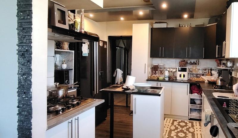 Maison ancienne - 170 m² - 6 pièces