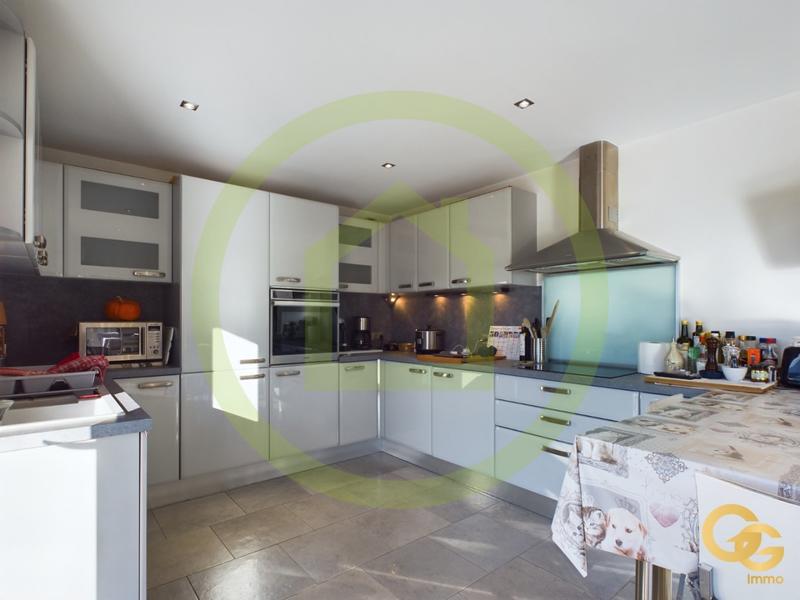 Maison - 194 m² - 6 pièces