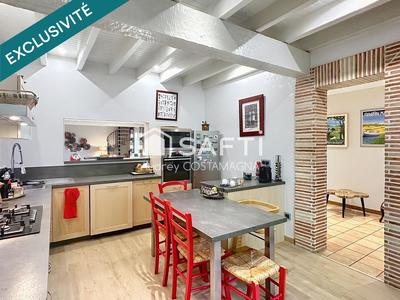 Maison - 205 m² - 7 pièces