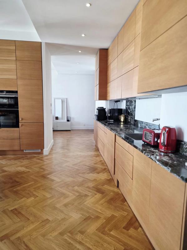 Appartement - 168 m² - 5 pièces