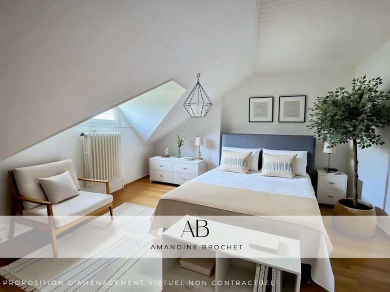 Maison - 193 m² - 9 pièces