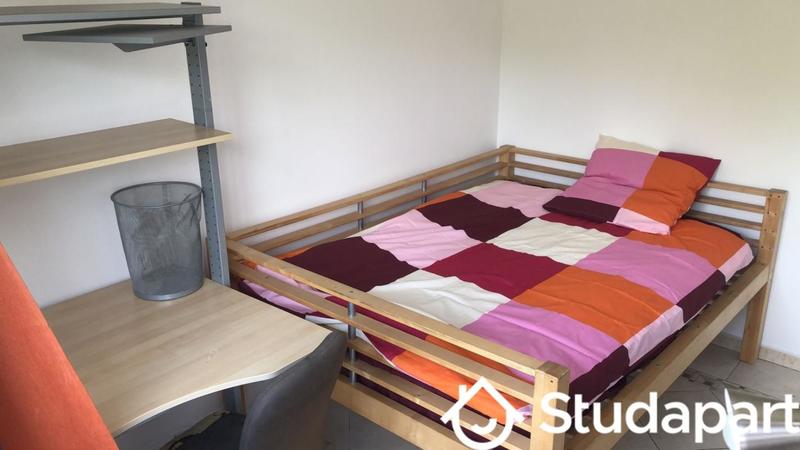 Chambre - 11 m² - 1 pièce