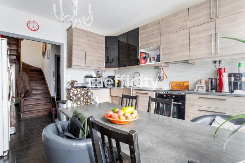 Maison - 153 m² - 6 pièces