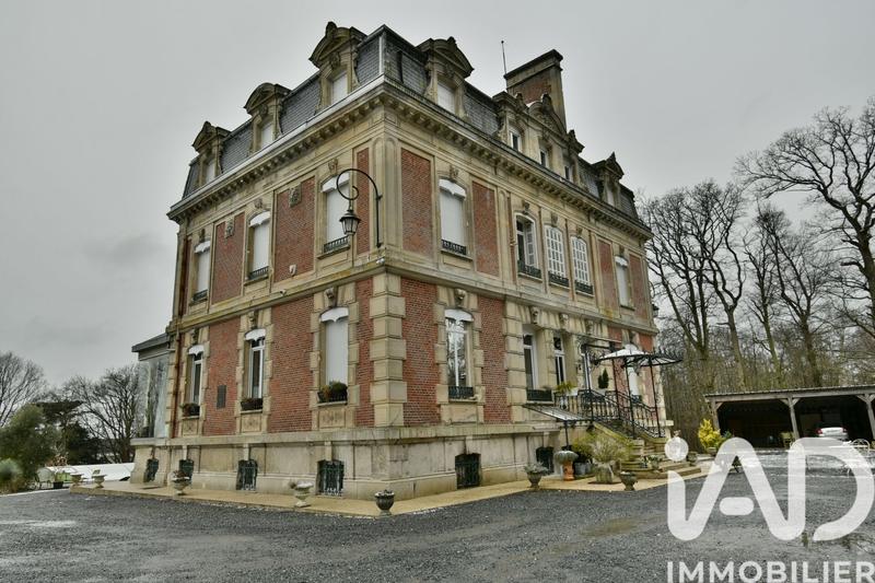 Château - 704 m² - 11 pièces