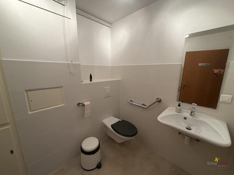 Bureau - 52 m² - 2 pièces