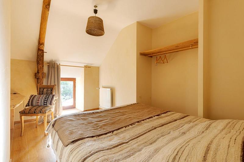 Maison - 303 m² - 12 pièces