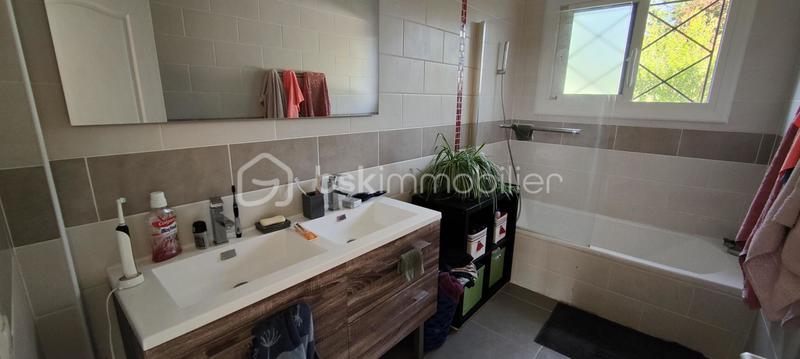 Pavillon - 189 m² - 6 pièces