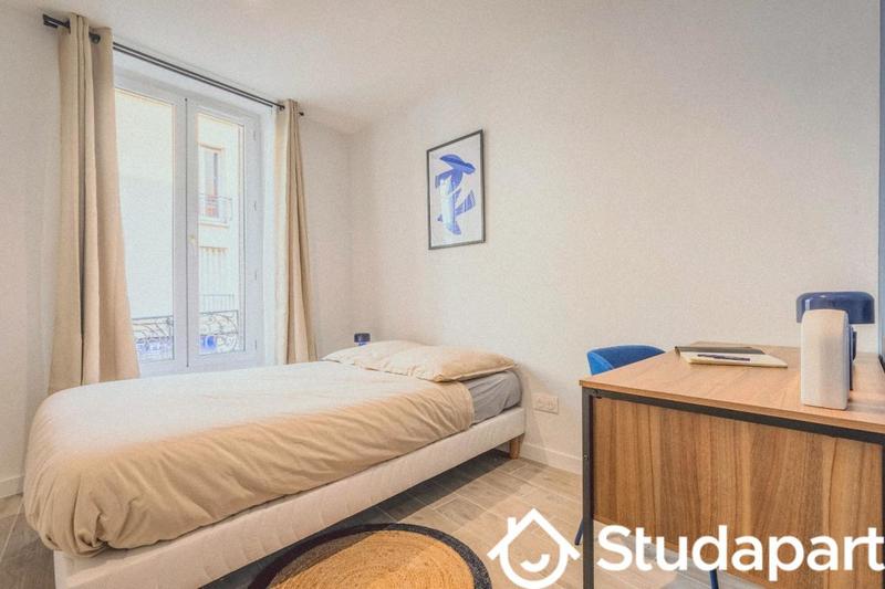 Chambre - 9 m² - 1 pièce