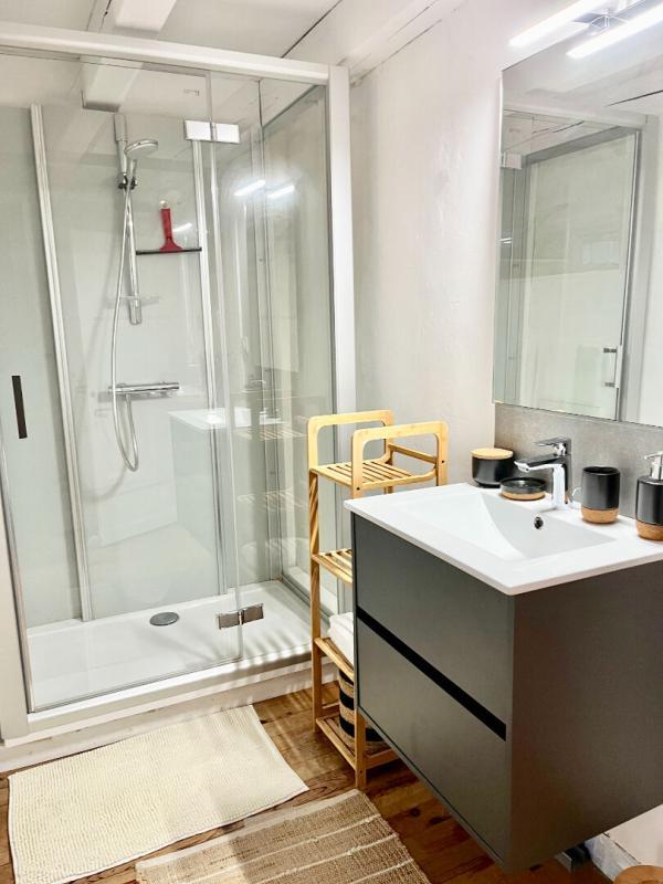 Maison - 230 m² - 13 pièces