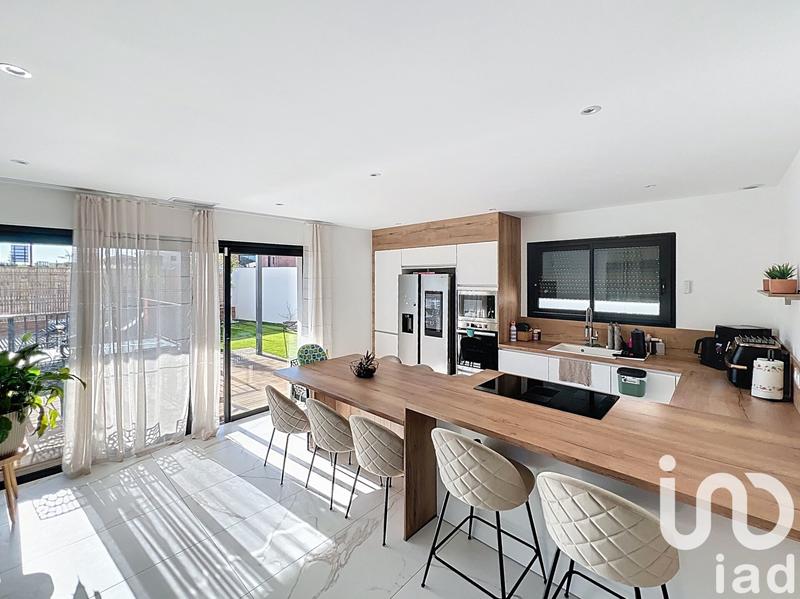 Maison - 143 m² - 5 pièces