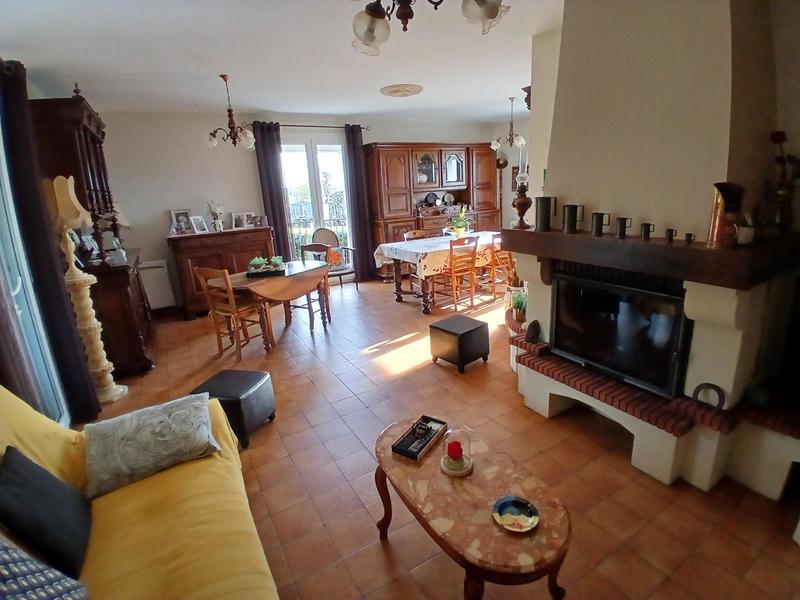 Maison - 140 m² - 6 pièces