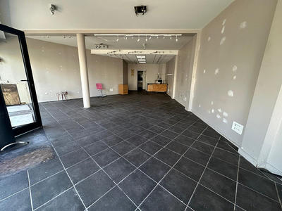 Local commercial - 63 m²