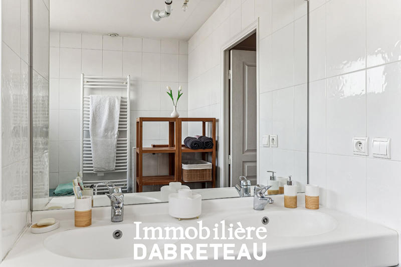 Appartement - 90 m² - 3 pièces