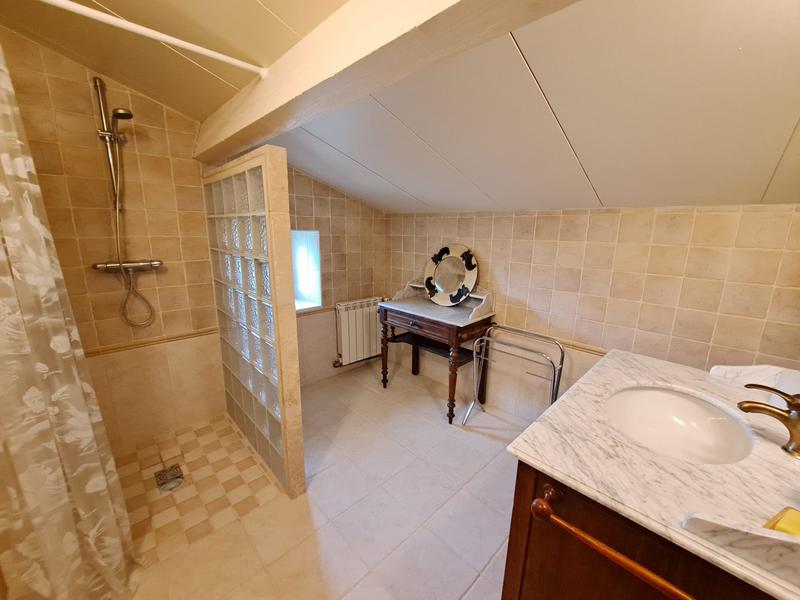 Maison - 295 m² - 7 pièces