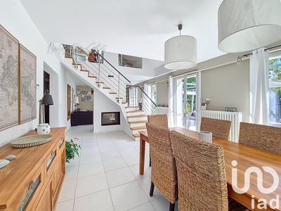 Maison - 200 m² - 5 pièces