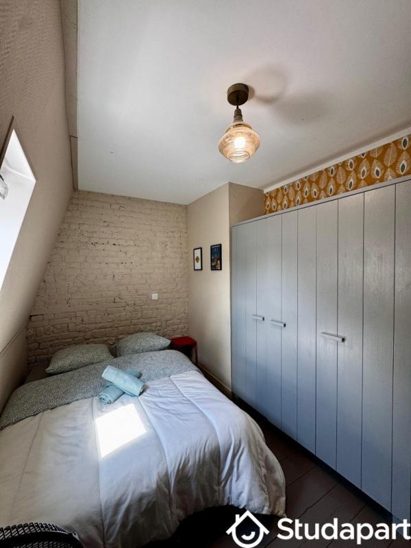 Chambre - 10 m² - 1 pièce