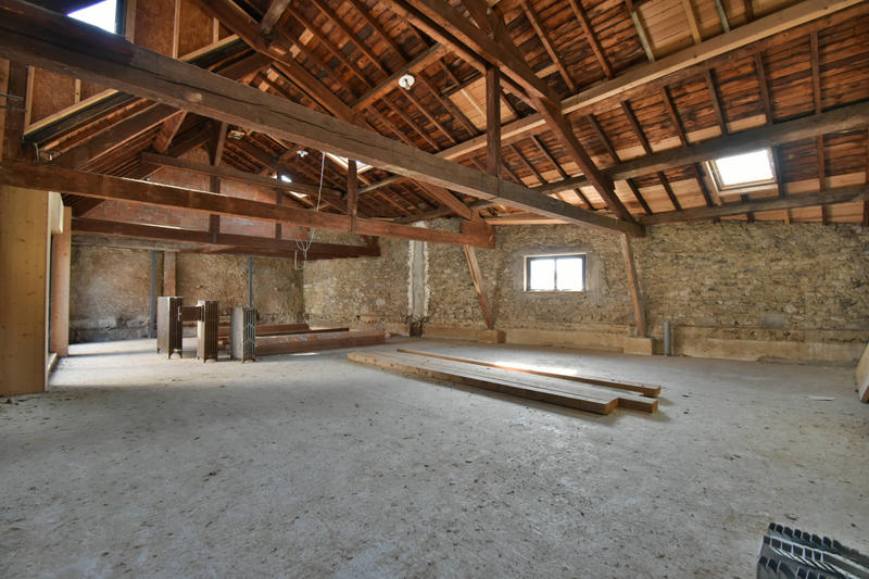 Appartement - 187 m² - 5 pièces