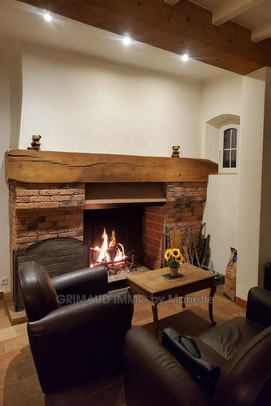 Maison - 188 m² - 7 pièces