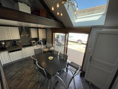 Maison - 122 m² - 5 pièces