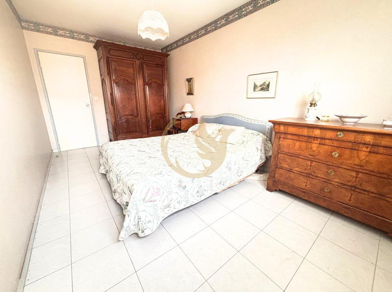 Appartement - 103 m² - 5 pièces