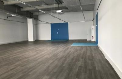 Local commercial - 446 m² - 3 pièces