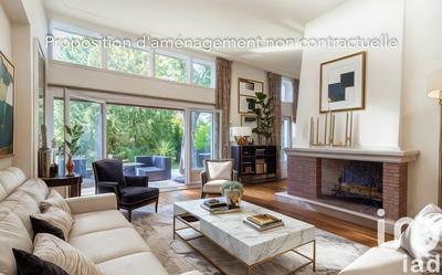 Maison - 238 m² - 10 pièces