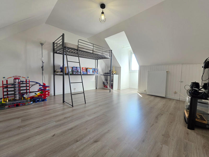 Maison - 119 m² - 7 pièces