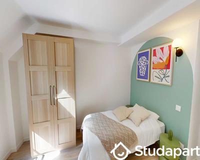 Chambre - 160 m² - 1 pièce