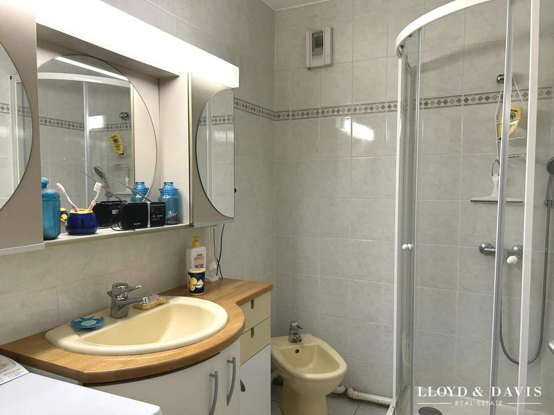 Appartement - 95 m² - 4 pièces