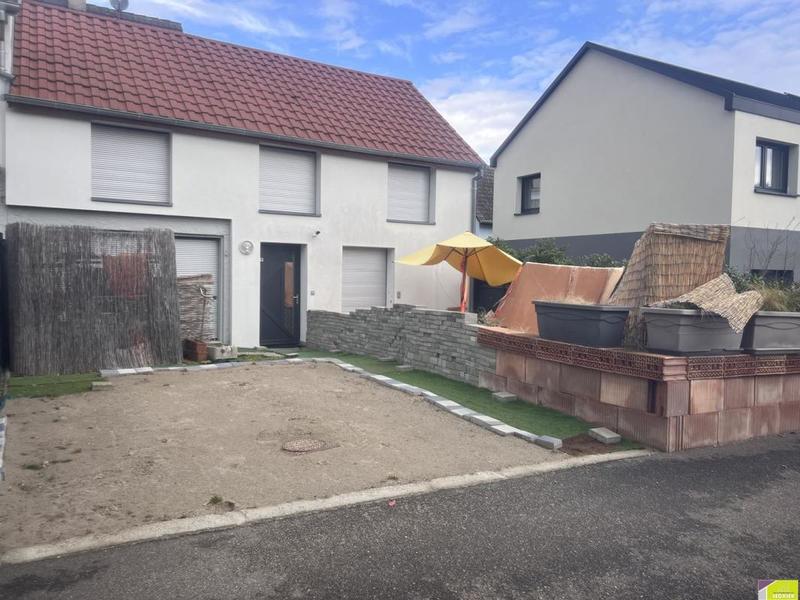 Maison traditionnelle - 91 m² - 4 pièces